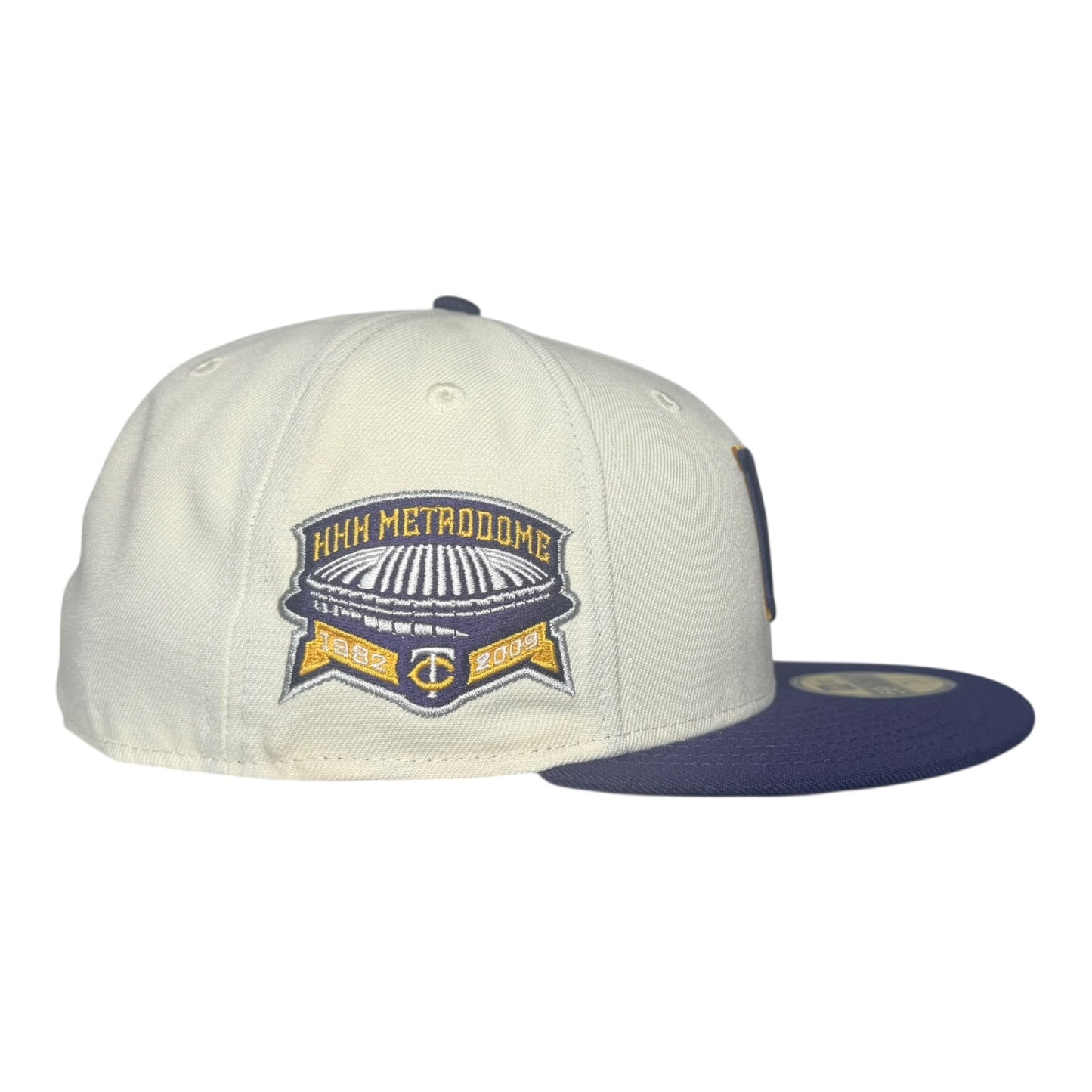 Minnesota Twins NBA Crossover “Cool Fall Fashion" Hat Club New Era 59Fifty Fitted Hat