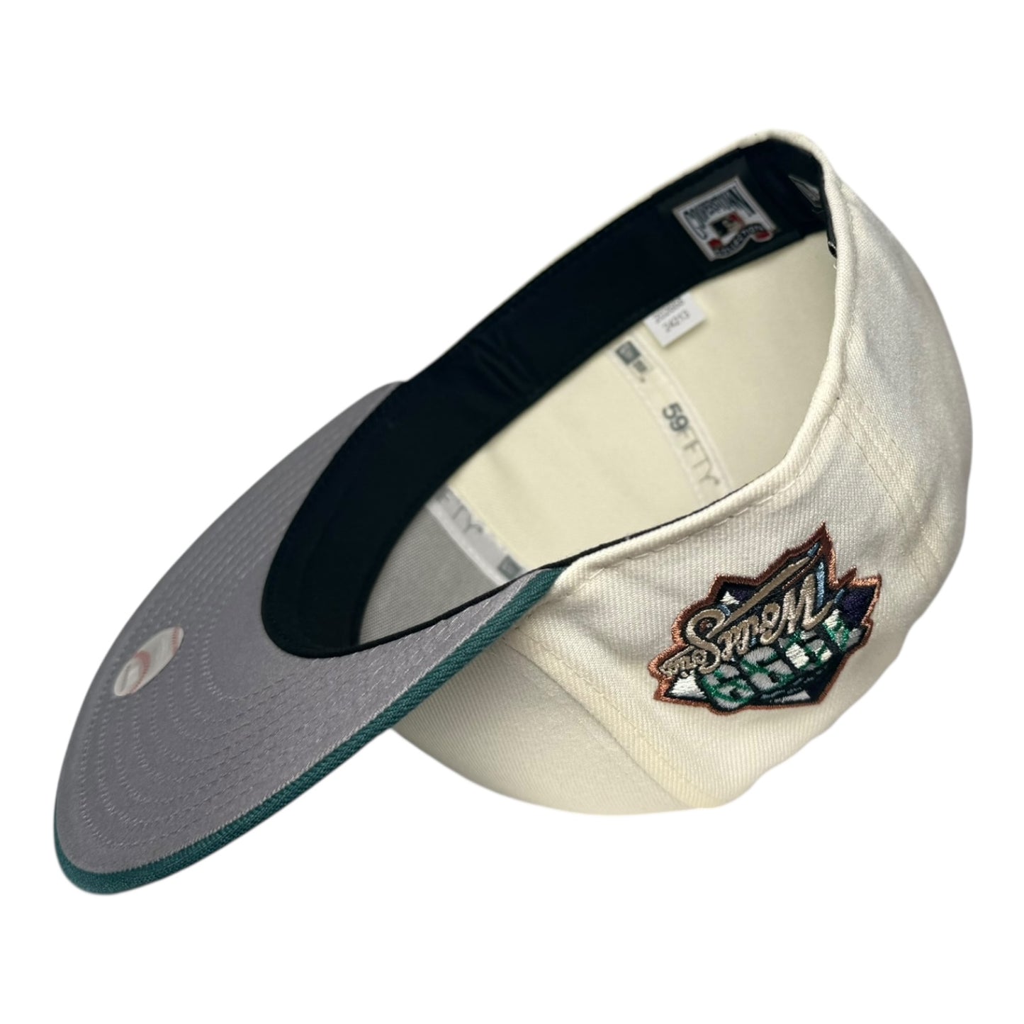 New York Yankees 1999 World Series New Era 59Fifty Fitted Hat Chrome White