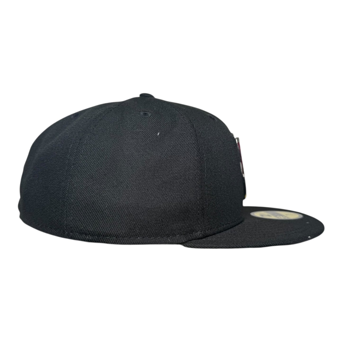 Las Vegas Raiders Silver Metal Badge New Era 59Fifty Fitted Hat