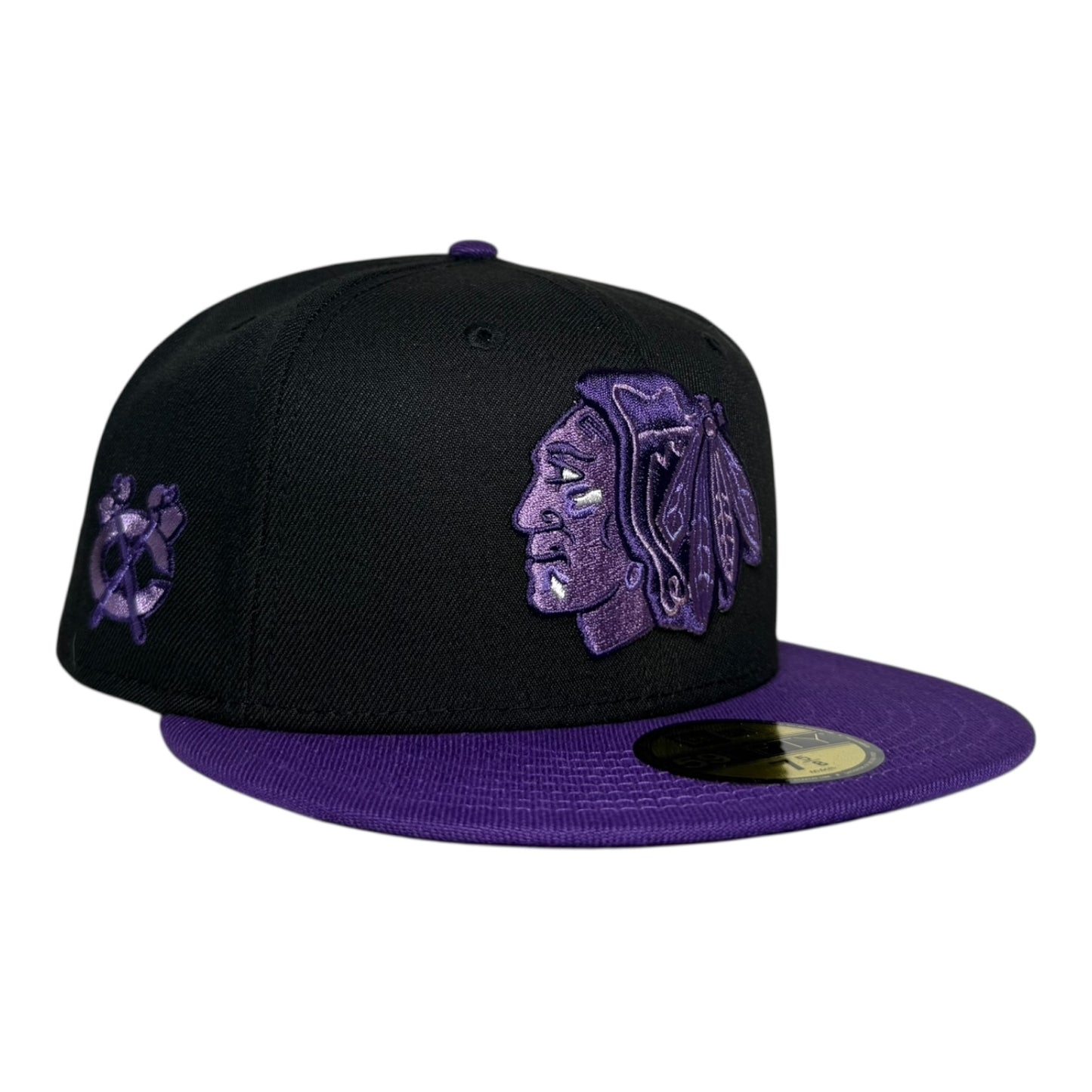 Chicago Blackhawks "Hockey Fights Cancer" Black/Purple New Era 59Fifty Fitted Hat