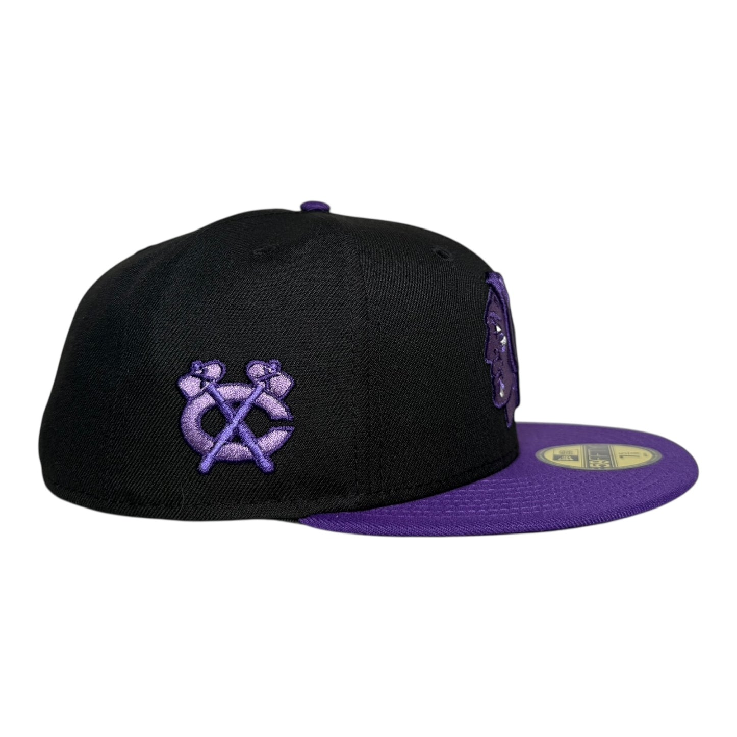 Chicago Blackhawks "Hockey Fights Cancer" Black/Purple New Era 59Fifty Fitted Hat