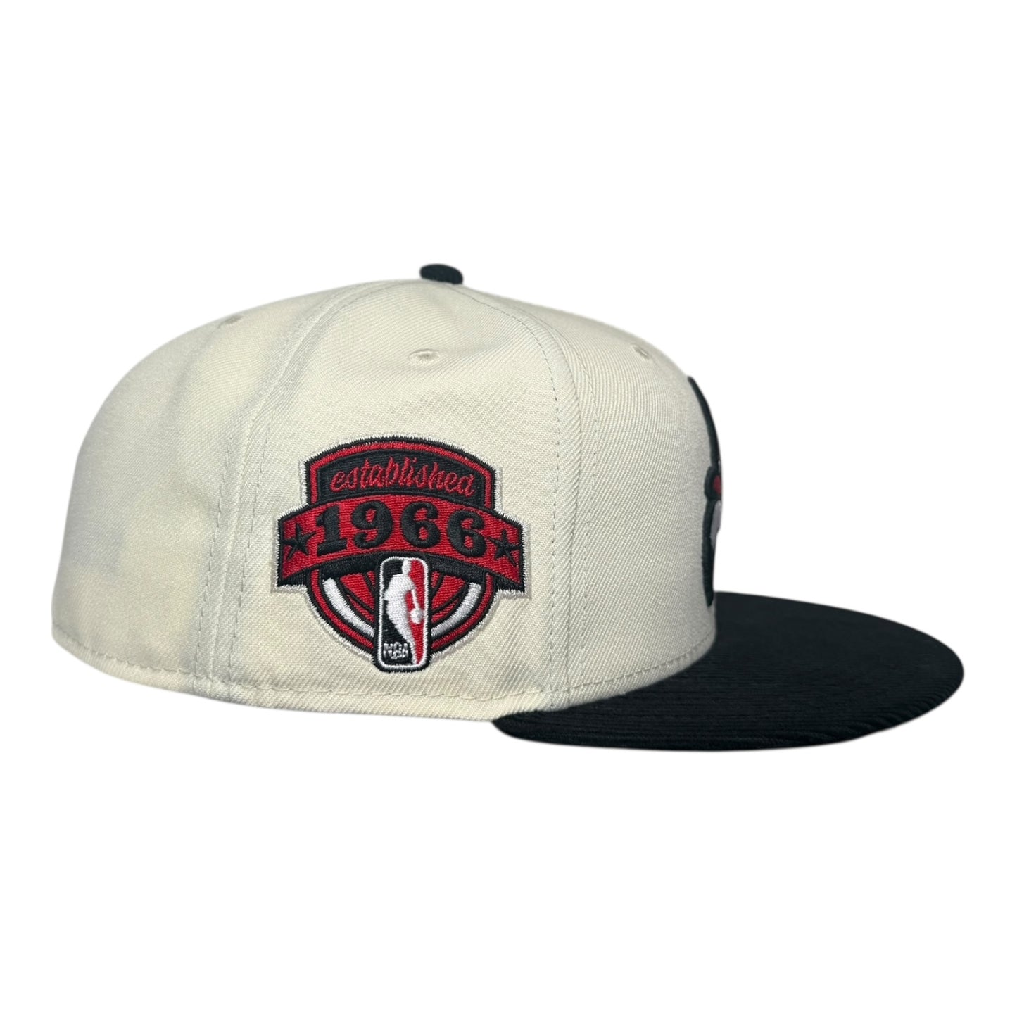 Chicago Bulls Reverse Logo New Era 59Fifty Fitted Hat