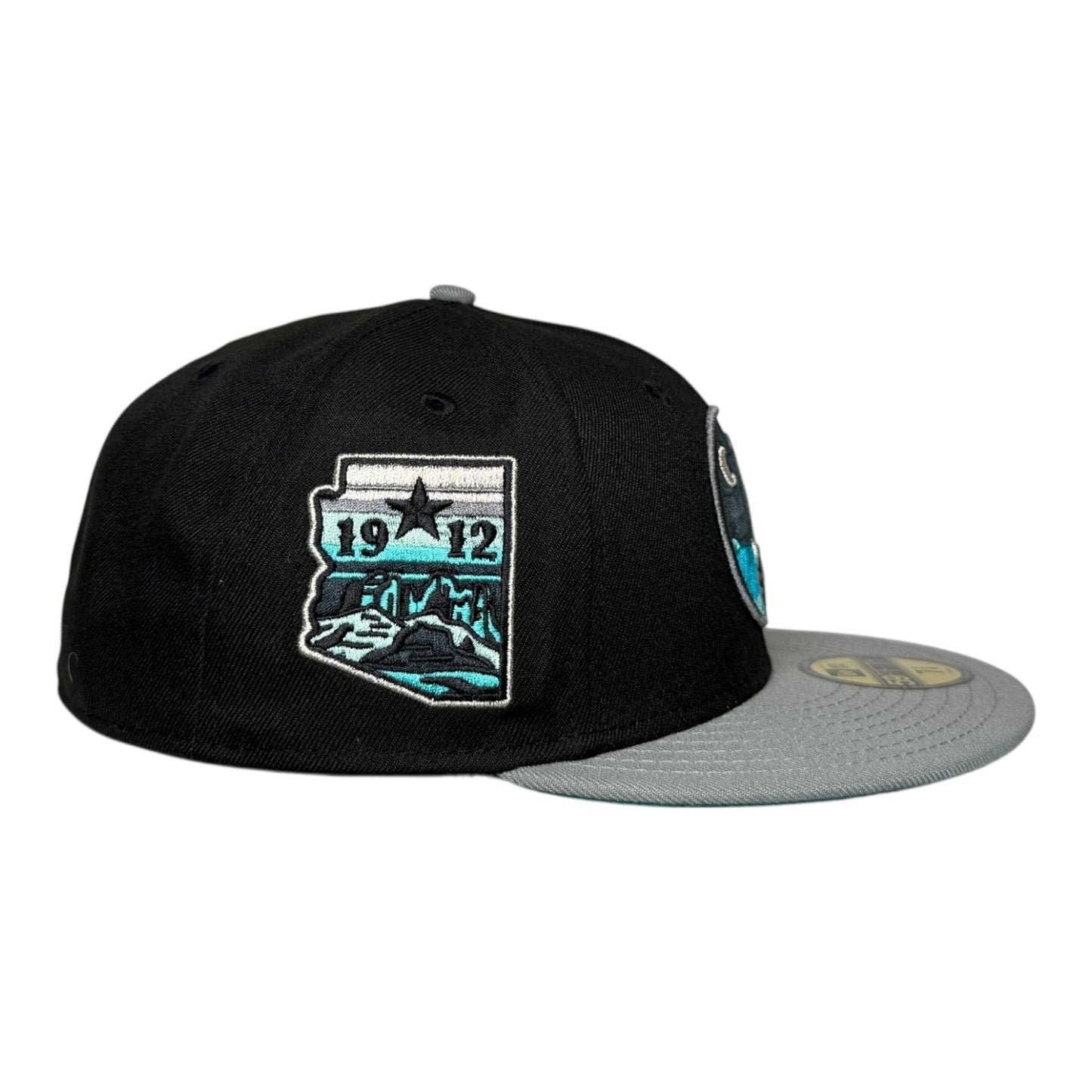 The Clink Room Desert Fox "Turquoise" - by Clinker Newera562