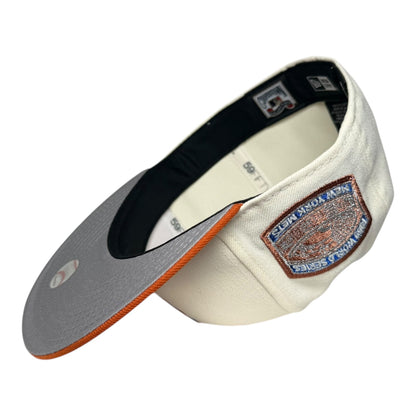 New York Mets 1969 World Series Capsule with Pin New Era 59Fifty Fitted Hat
