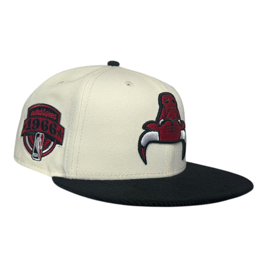 Chicago Bulls Reverse Logo New Era 59Fifty Fitted Hat